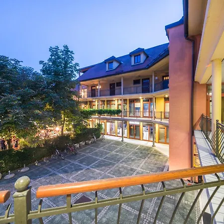 Konukevi Union 3*